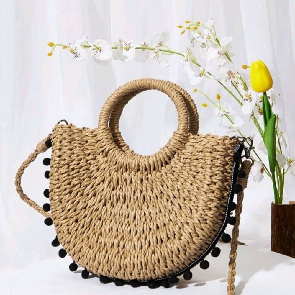 Boho Chic Tan Woven Straw Bag – Beach Summer Vacation Purse